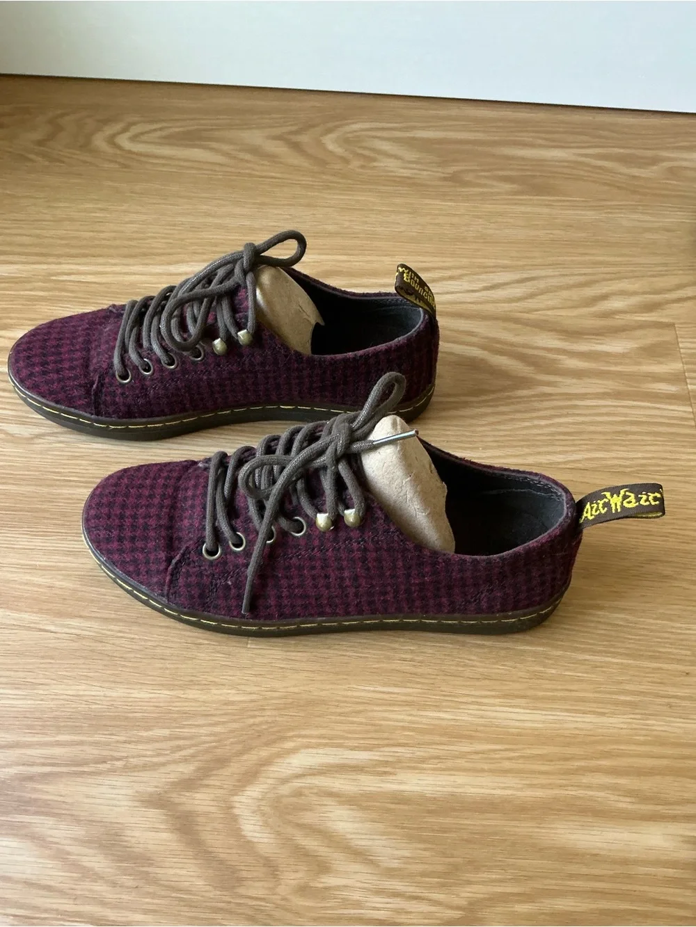 Dr Martens Samira Low Top Wool Shoes Size 6O Oxblood Houndstooth Lace-Up